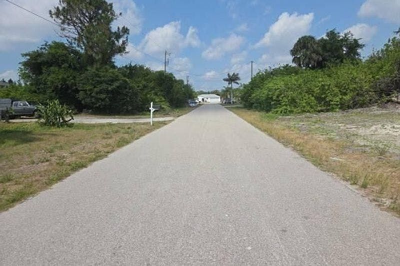 814 Frederick Reid Street East,Lehigh Acres,FL,United States preview