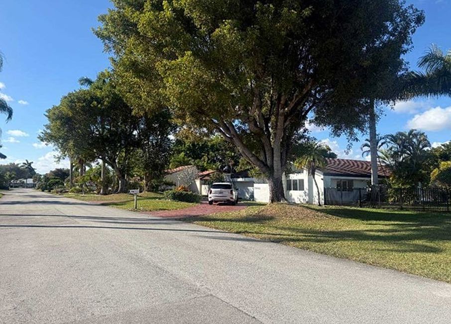 10835 SW 138th St,Miami,FL,US preview