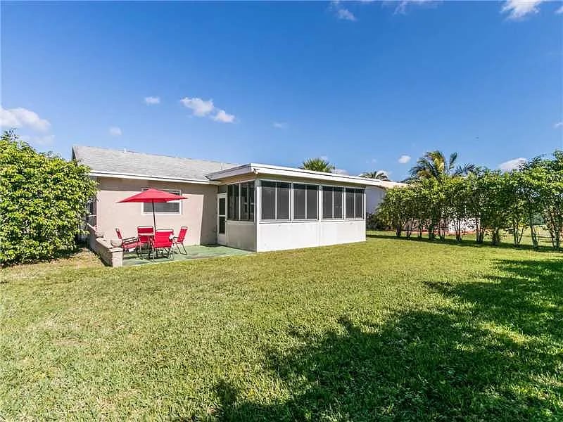 9800 Northwest 70th Court,Tamarac,FL,United States preview