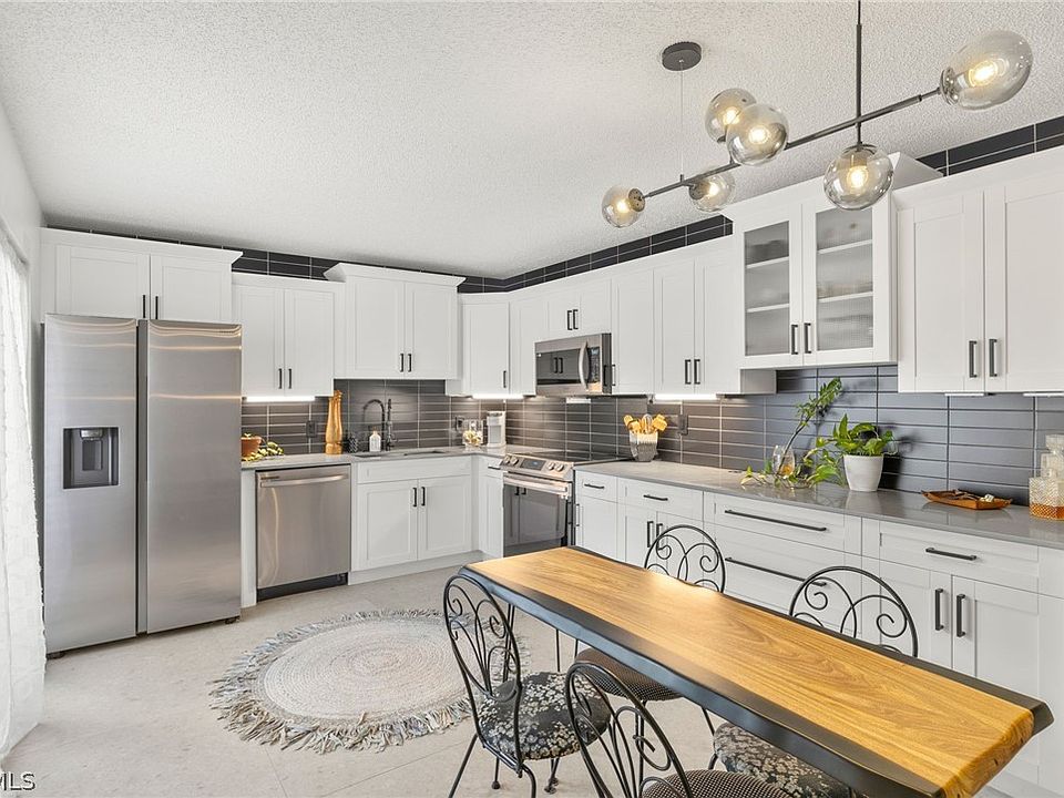 5235 Cedarbend Drive 4,Fort Myers,FL,United States preview