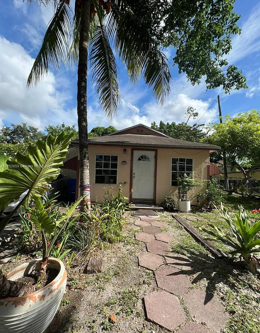 1243 Northeast 159th Street,North Miami Beach,FL,United States preview