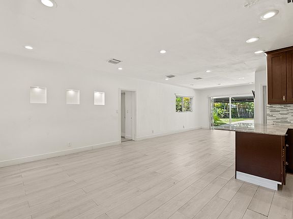 1637 North Victoria Park Road,Fort Lauderdale,FL,United States preview