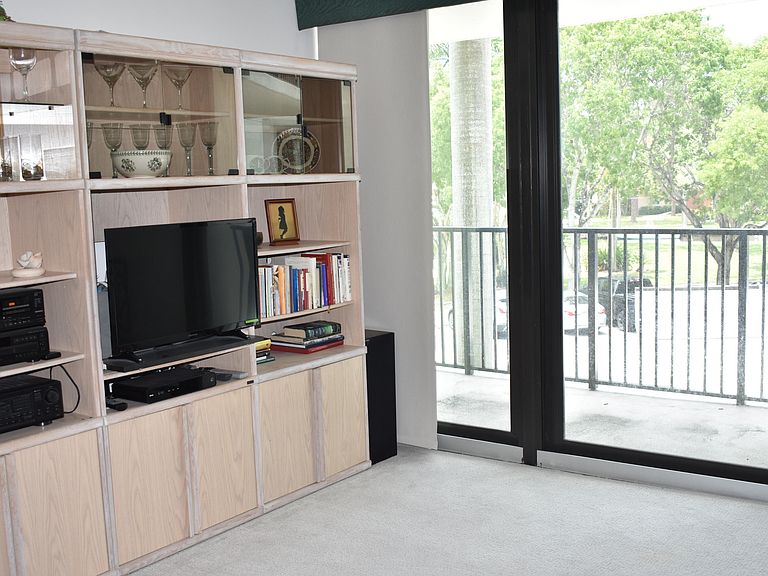 1101 River Reach Drive,Fort Lauderdale,FL,United States preview