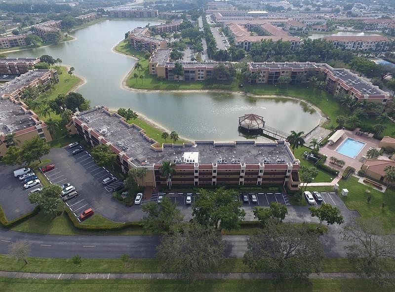 6403 Coral Lake Drive,Margate,FL,United States preview