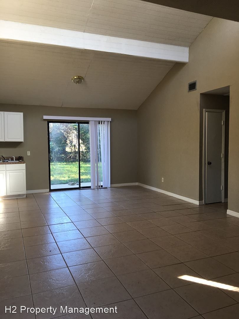 2772 Sandalwood Drive South,Tallahassee,FL,United States preview