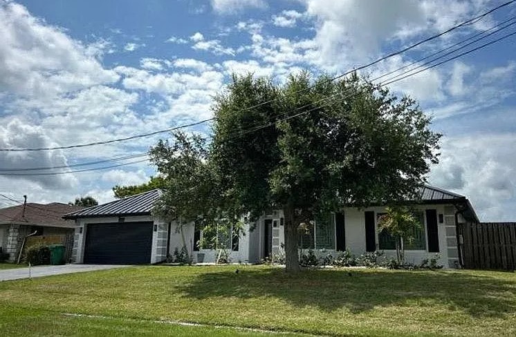 460 Southwest Undallo Road,Port St. Lucie,FL,United States preview