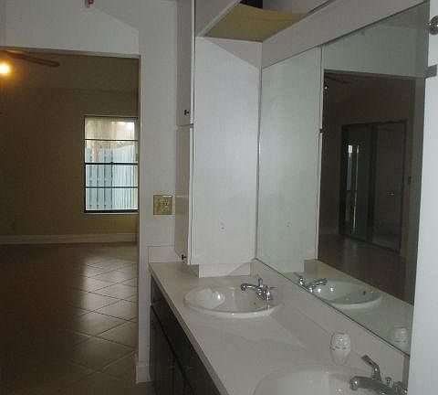 4548 Bangor Avenue Apt 11,West Palm Beach,FL,United States preview