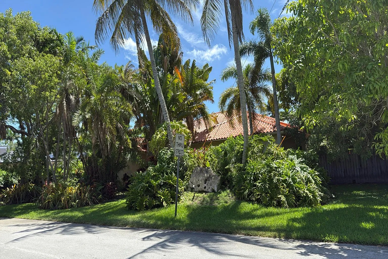 14610 Southwest 99th Avenue,Miami,FL,United States preview