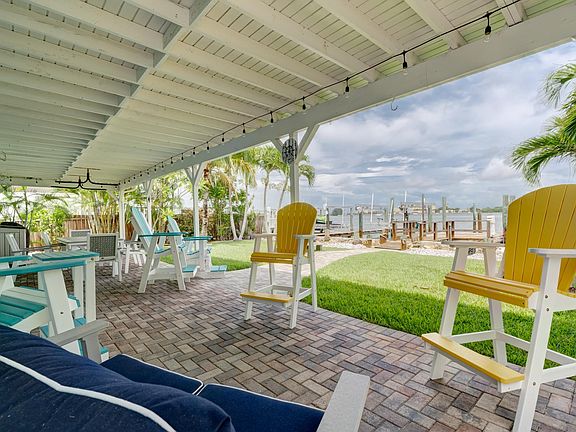 906 Bay Point Drive,Madeira Beach,FL,United States preview