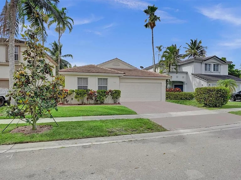7324 Northwest 1st Place,Plantation,FL,United States preview