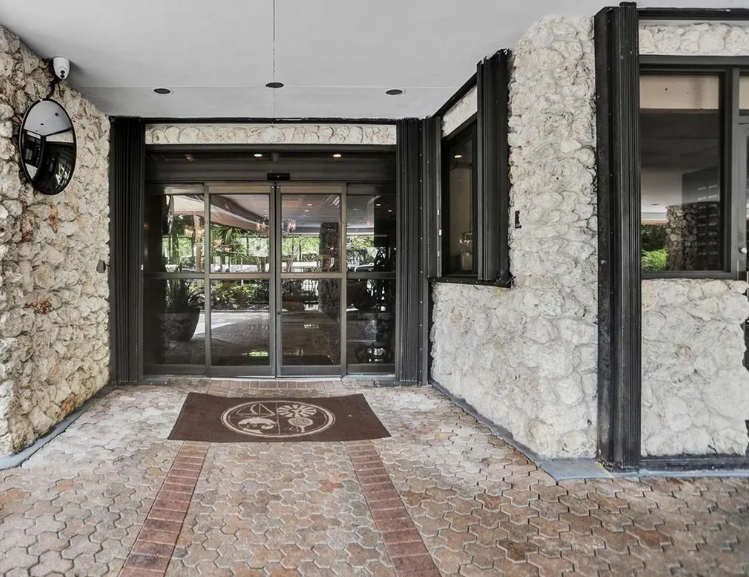 11111 Biscayne Boulevard,Miami,FL,United States preview