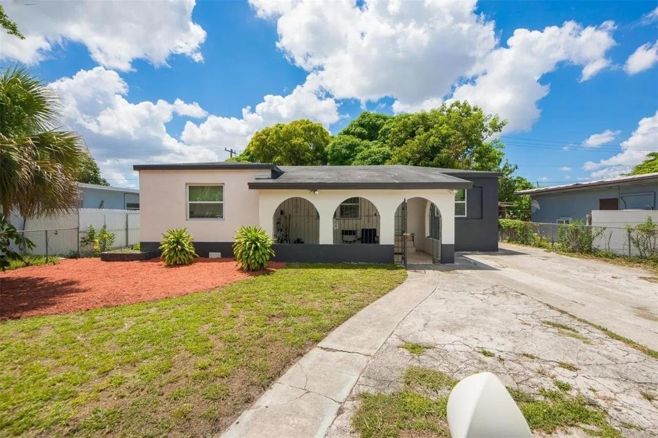 1230 Sharazad Boulevard,Opa-Locka,FL,US preview