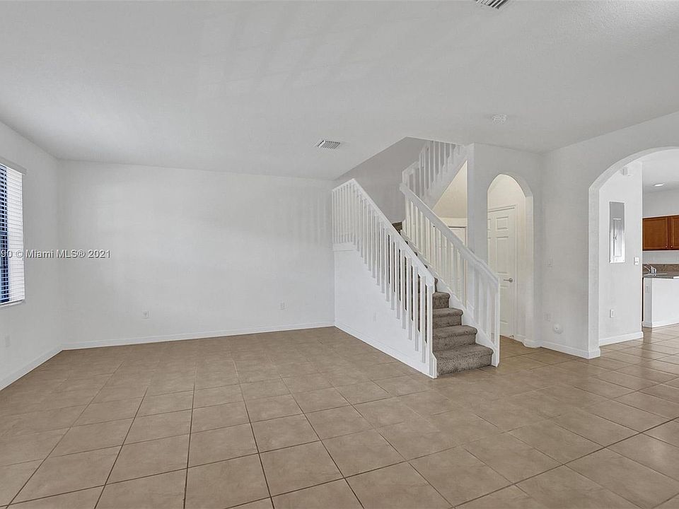 9386 West 32nd Lane,Hialeah,FL,United States preview