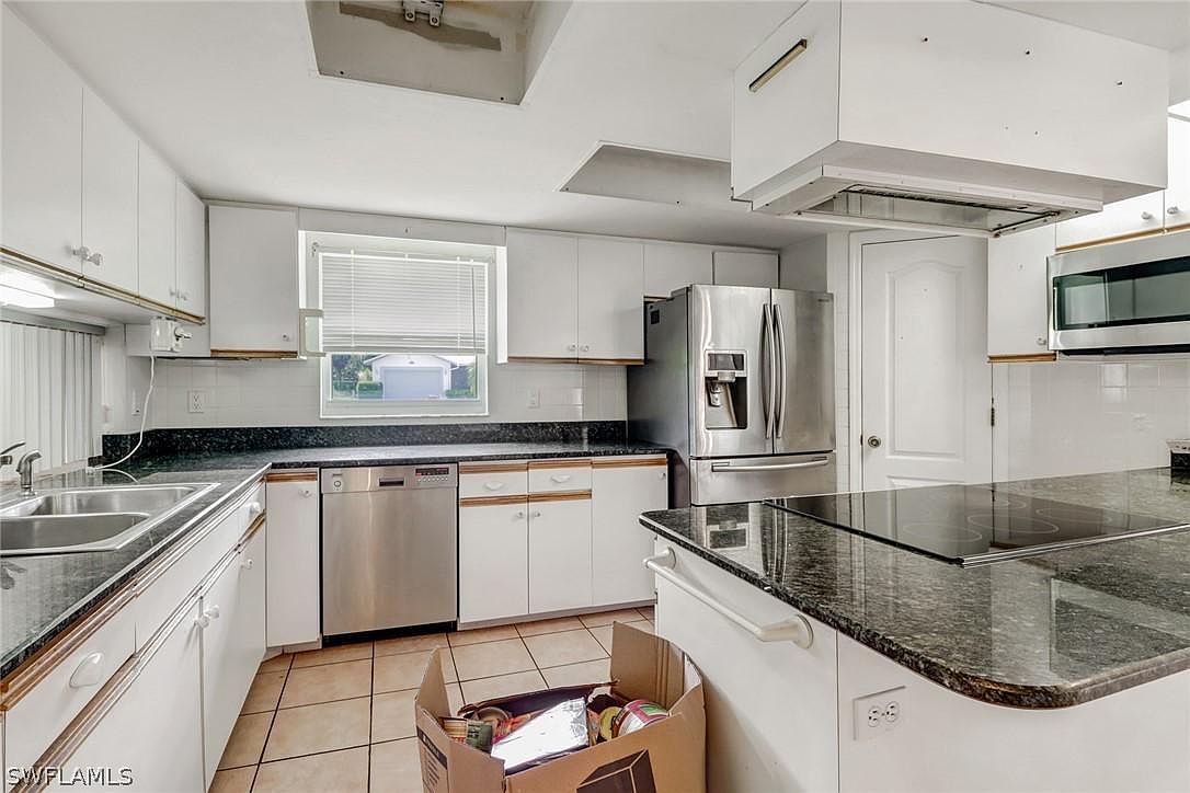3915 Sabal Springs Boulevard,North Fort Myers,FL,United States preview