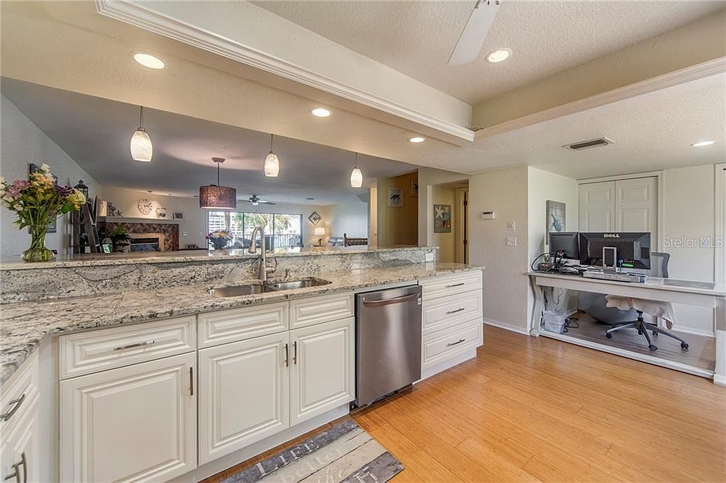 490 Sandy Hook Road,Treasure Island,FL,United States preview