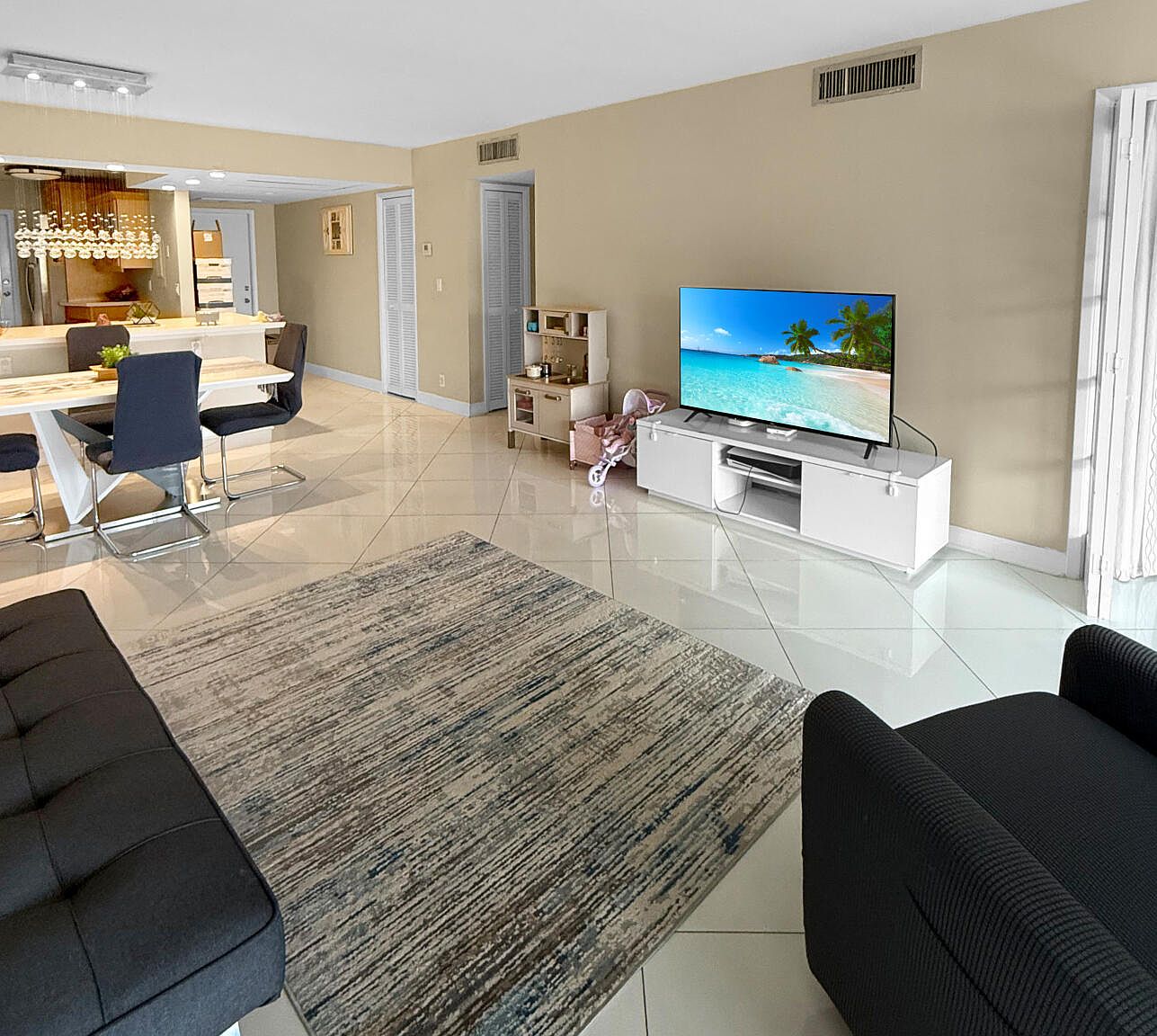 2601 S Palm Aire Dr,Pompano Beach,FL,USA preview
