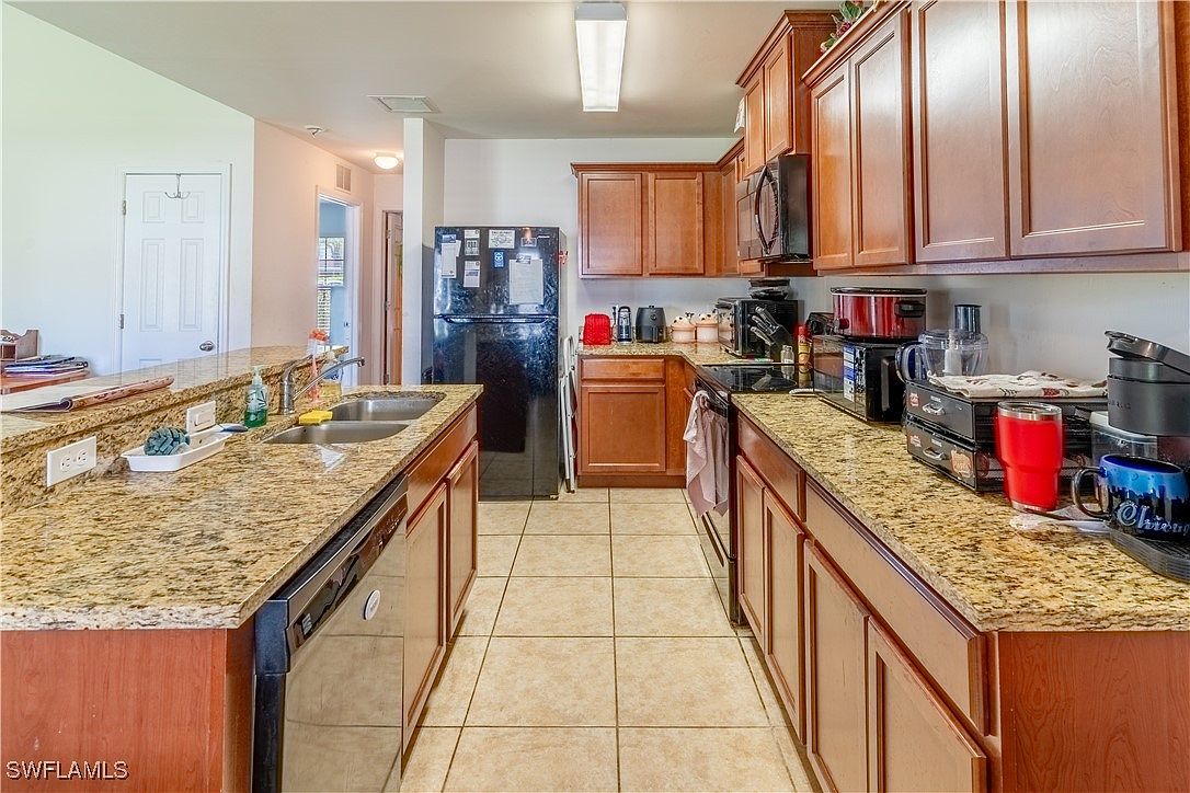 1045 NE 2nd Street,Cape Coral,FL,United States preview