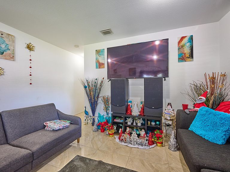 3298 NW 49th Street,Miami,FL,United States preview