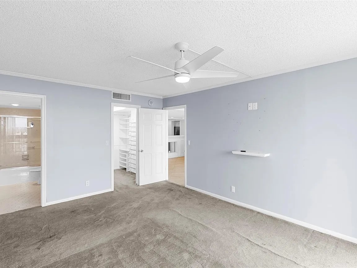 2400 Presidential Way,West Palm Beach,FL,United States preview