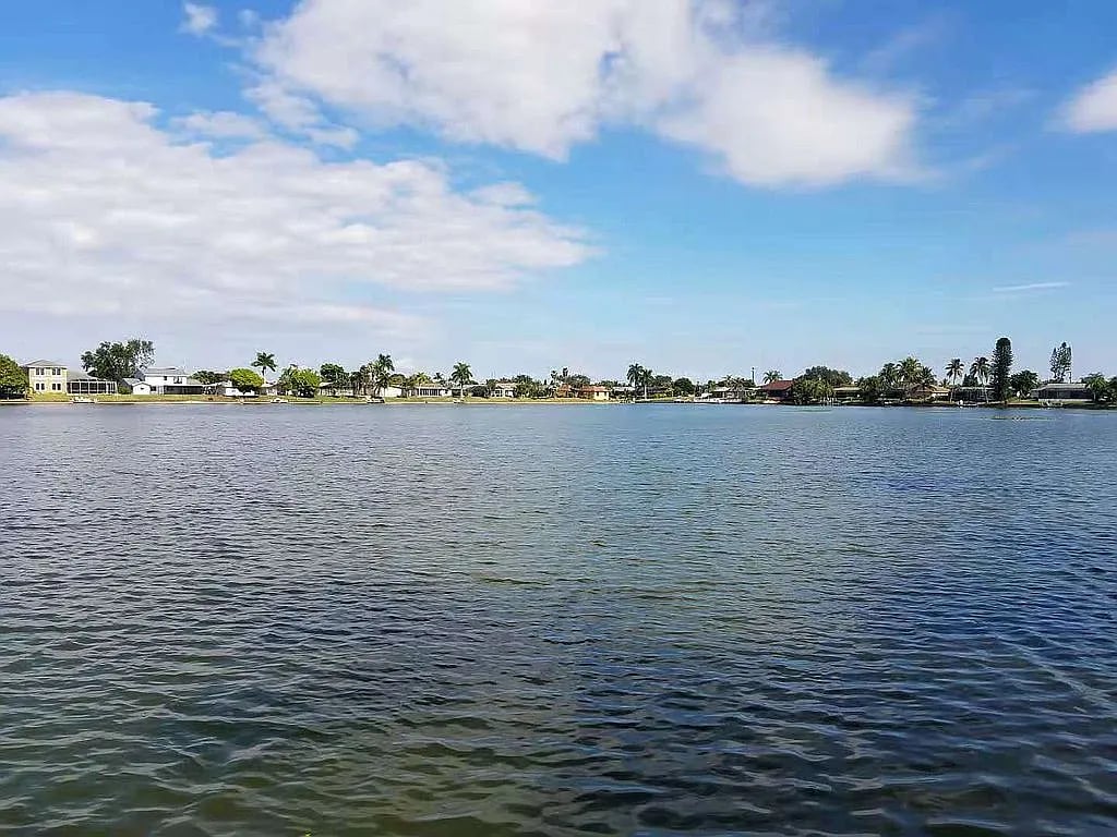 1823 Southeast 4th Street,Cape Coral,FL,United States preview