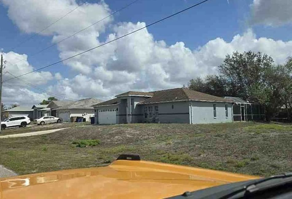 912 Apple Ave,Lehigh Acres,FL,United States preview