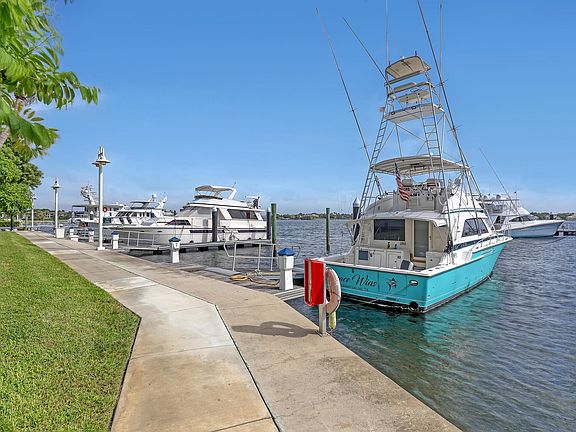 1208 Marine Way West,North Palm Beach,FL,United States preview