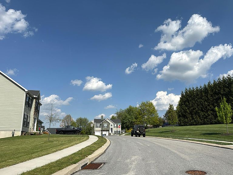 32 Huntmaster Drive,Hanover,PA,United States preview