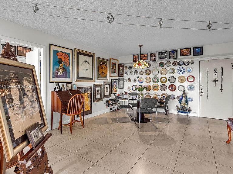 1400 Saint Charles Place,Pembroke Pines,FL,United States preview