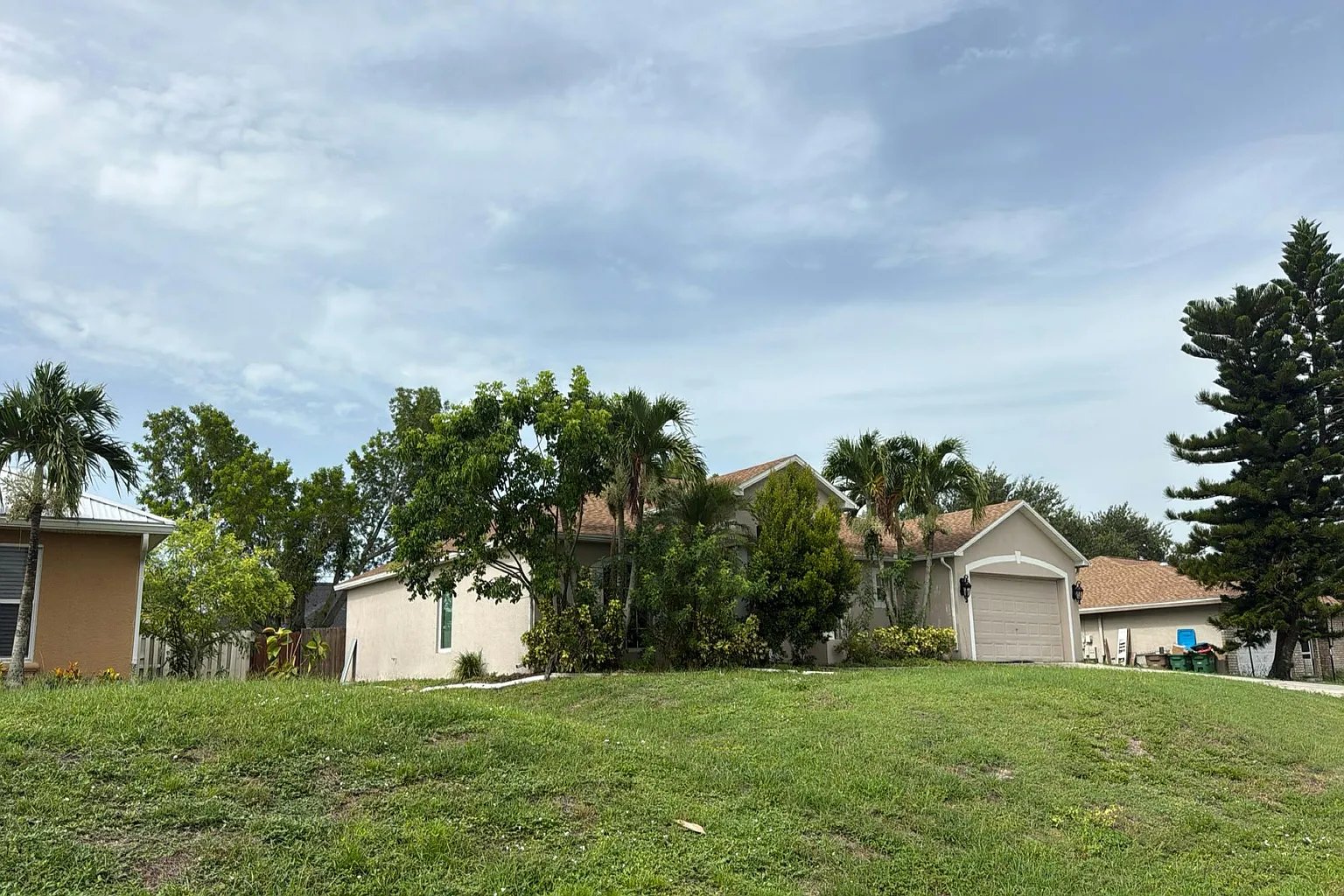 1502 Northeast 11th Terrace,Cape Coral,FL,United States preview