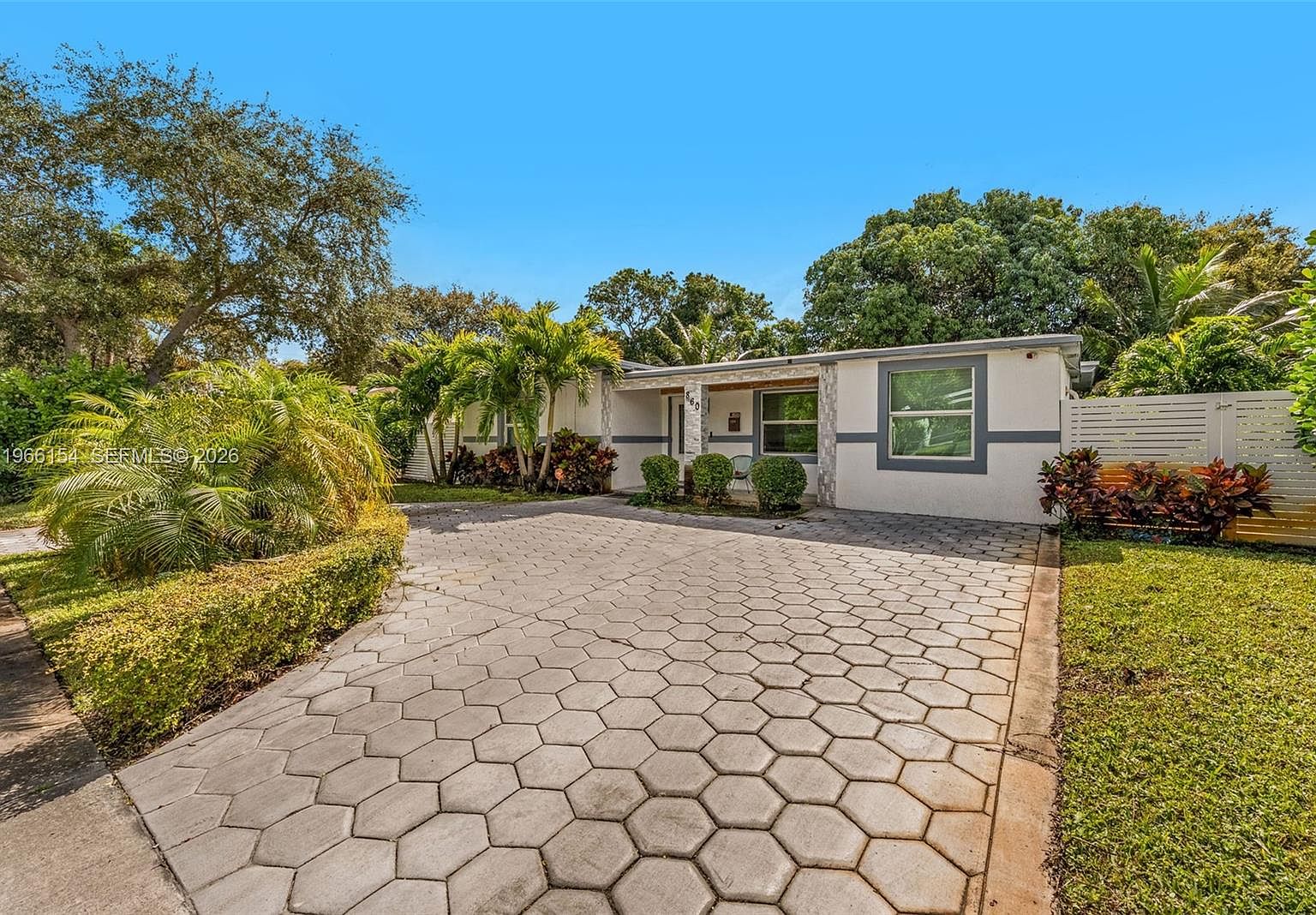 860 Northeast 142nd Street,North Miami,FL,United States preview