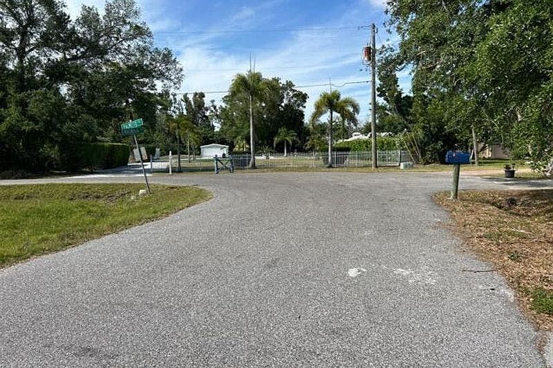 114 Magnolia Avenue,Nokomis,FL,United States preview