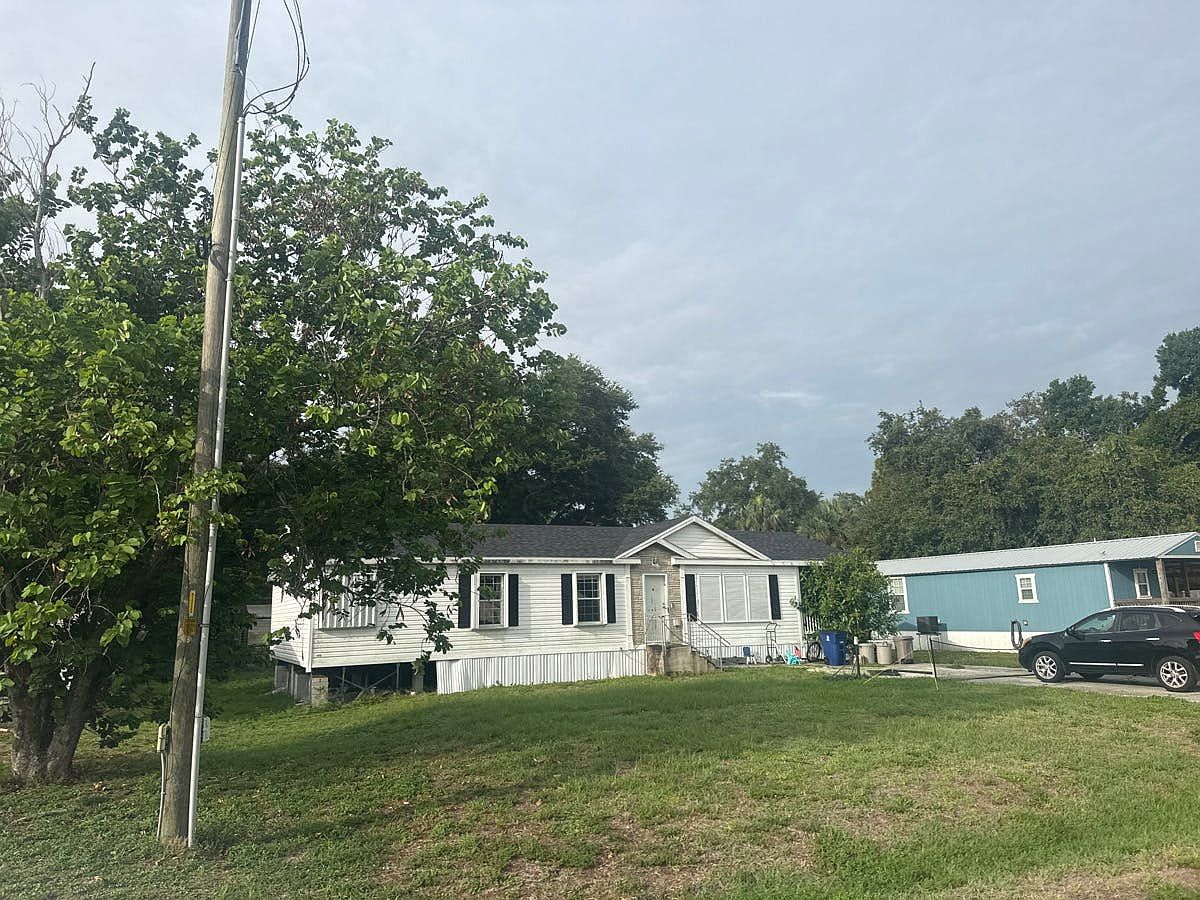 2490 Brownell Court,North Fort Myers,FL,United States preview