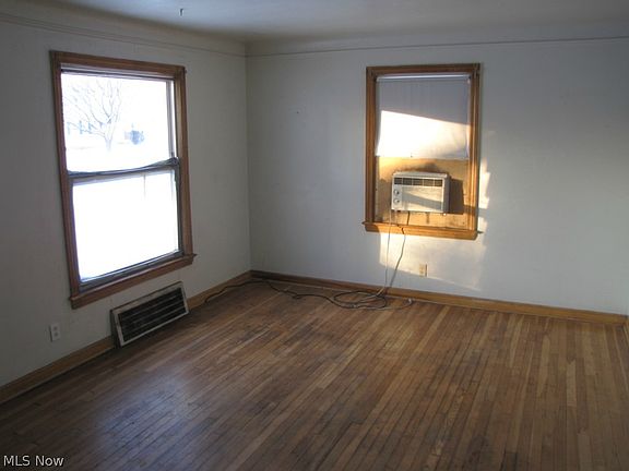4465 Glenview Road,Warrensville Heights,OH,United States preview