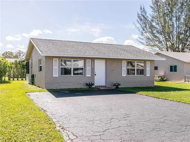 9800 Northwest 70th Court,Tamarac,FL,United States preview