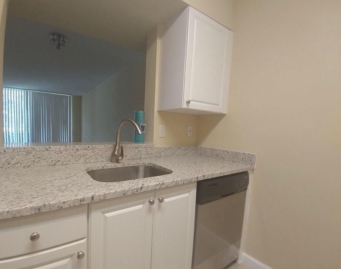 1341 Southeast 3rd Avenue,Dania Beach,FL,United States preview