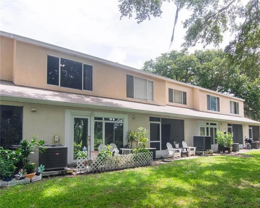 2410 Lake Woodberry Circle,Brandon,FL,United States preview