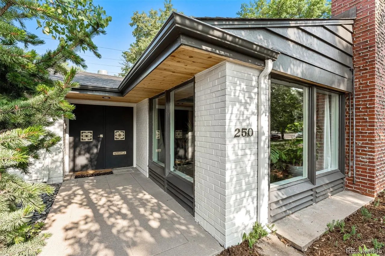 250 N Monaco Street Pkwy,Denver,CO,United States preview