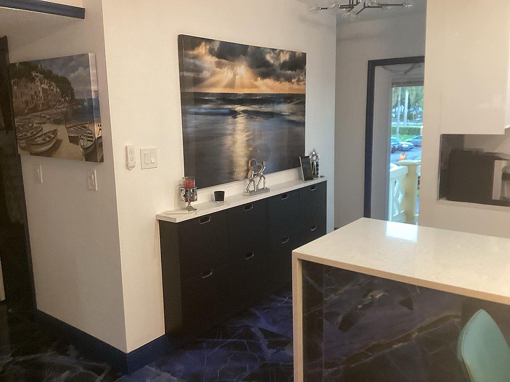 5121 West Oakland Park Boulevard,Lauderdale Lakes,FL,United States preview