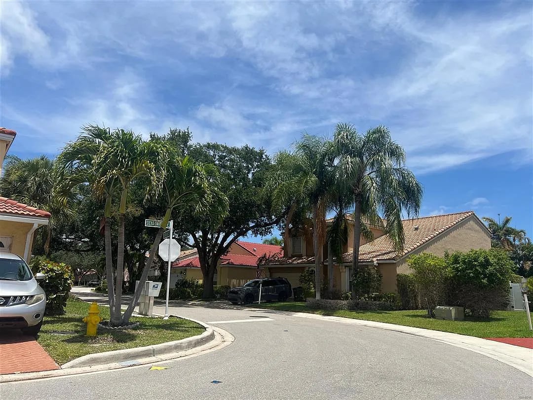 1064 Siena Oaks Circle East,Palm Beach Gardens,FL,United States preview