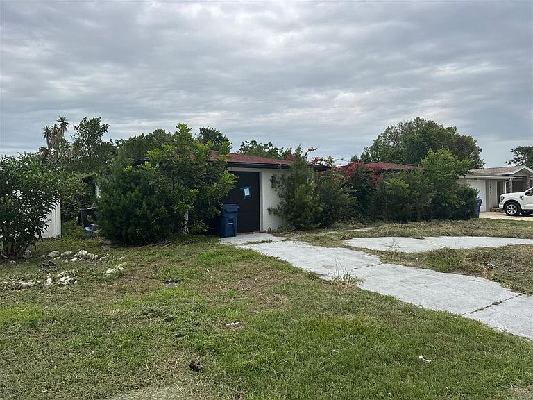 7611 Embassy Boulevard,Port Richey,FL,United States preview