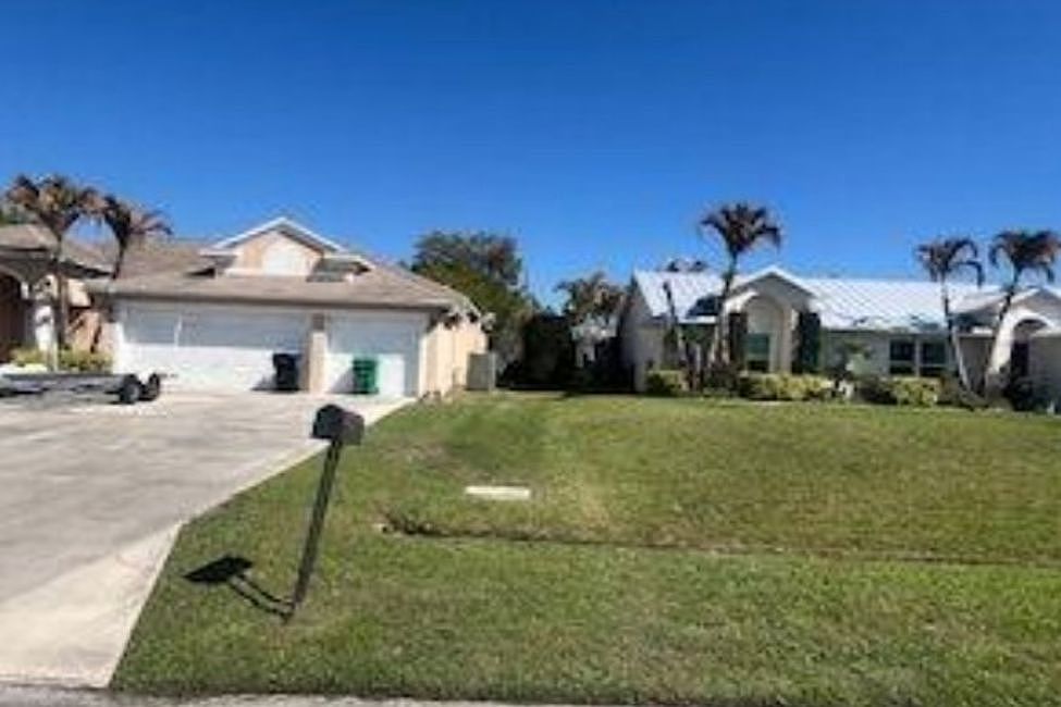 465 Southeast Inwood Ave,Port St. Lucie,FL,United States preview