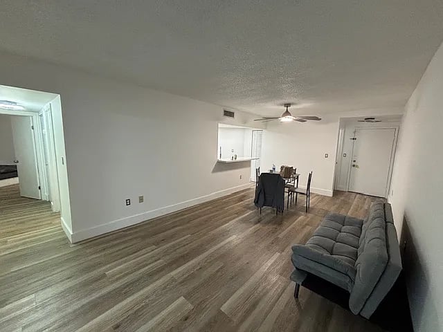 9405 Fontainebleau Boulevard,Miami,FL,US preview