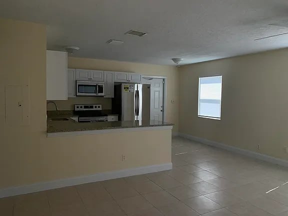 1389 Silver Beach Road,Riviera Beach,FL,United States preview