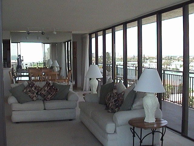 7600 Bayshore Drive,Treasure Island,FL,United States preview