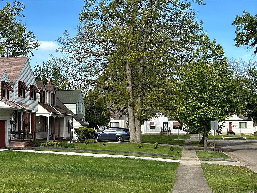 19204 Shakerwood Road,Warrensville Heights,OH,United States preview