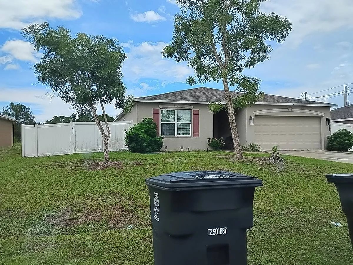 3931 Southwest Hablow Street,Port St. Lucie,FL,United States preview