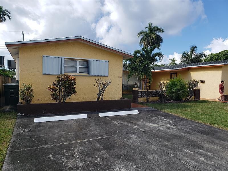 1108 NE 2nd St,Hallandale Beach,FL,United States preview