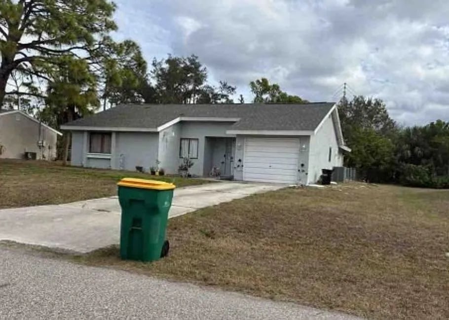 2458 Strawlawn Street,Port Charlotte,FL,United States preview