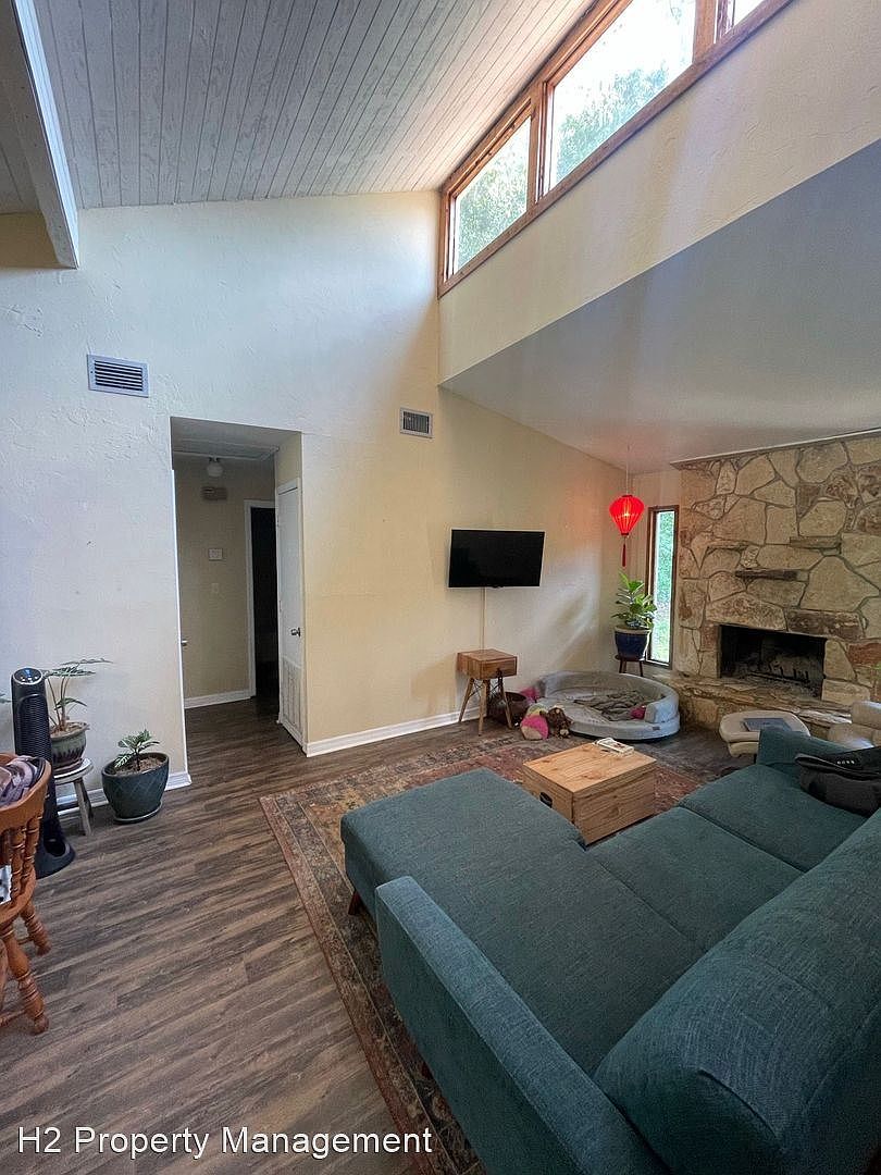 2772 Sandalwood Drive South,Tallahassee,FL,United States preview