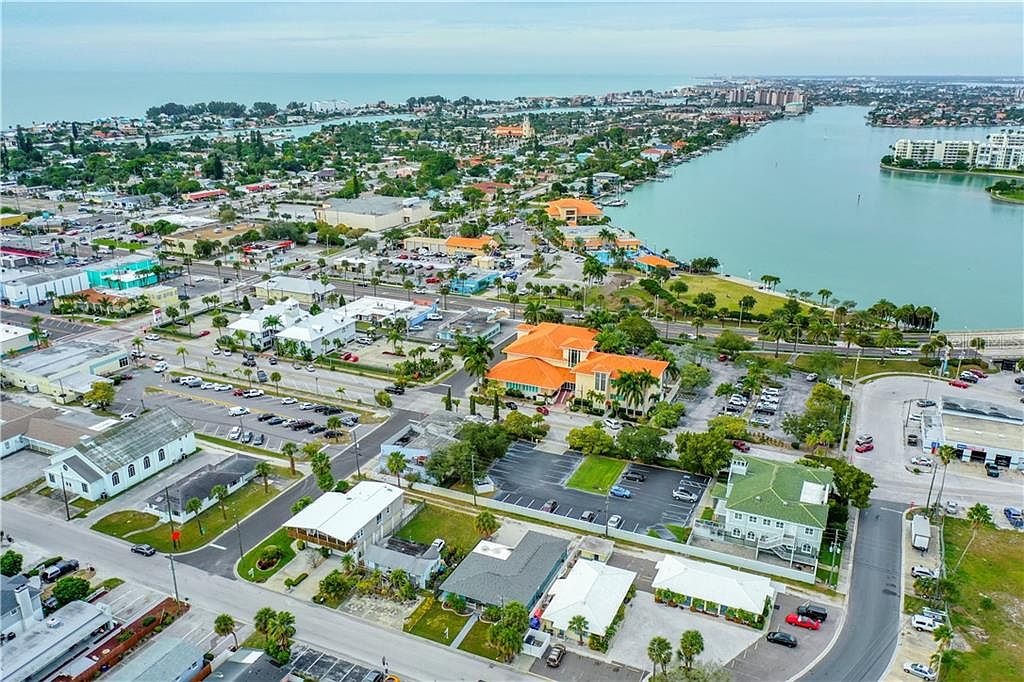 117 73rd Avenue,St. Pete Beach,FL,United States preview